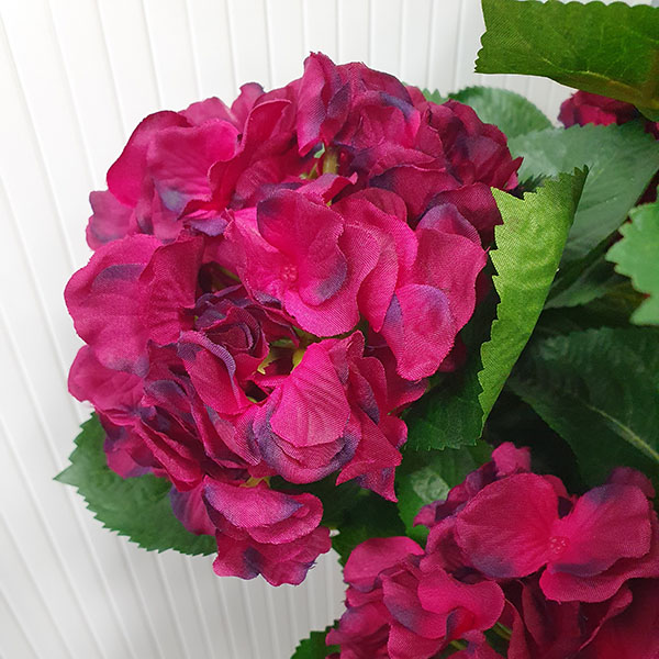 Silkki Hortensia_viininpunainen kukinto_tekokasvi_viherviisikkokauppa.fi